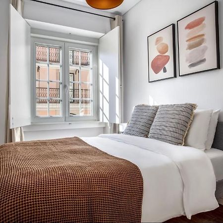 Private Bedrooms In The Heart Of Lisbon Exterior photo