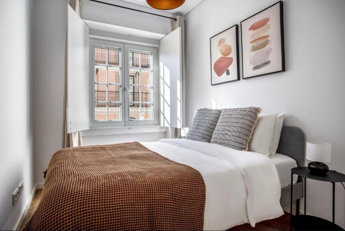 Private Bedrooms In The Heart Of Lisbon Exterior photo