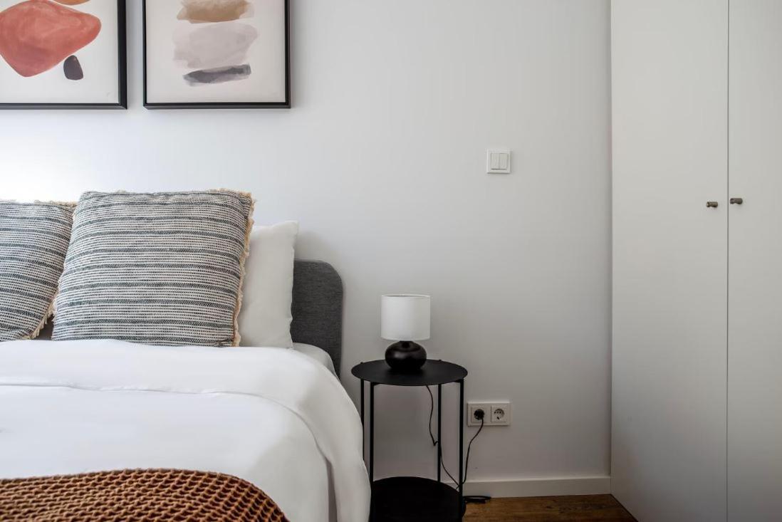Private Bedrooms In The Heart Of Lisbon Exterior photo