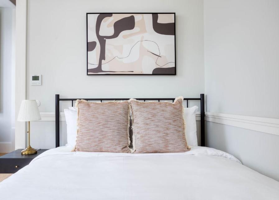 Private Bedrooms In The Heart Of Lisbon Exterior photo